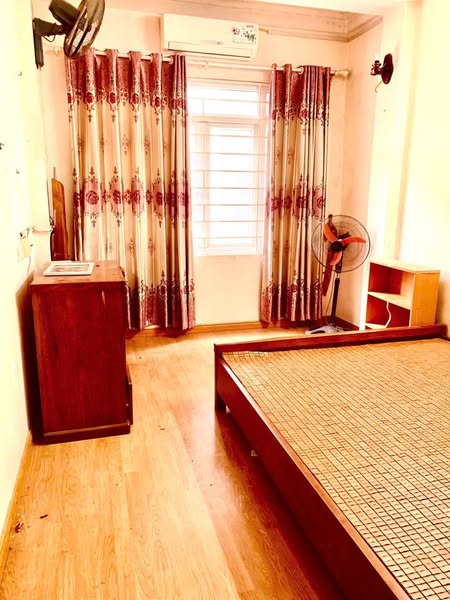 Cho thuê nhà Phố Đại La 5 tầng x 27m2, 3 ngủ, 9 Triệu ở gđ, VP Công ty - Ảnh 1